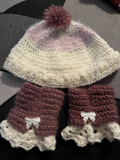 Bonnet et gants lilas/blanc