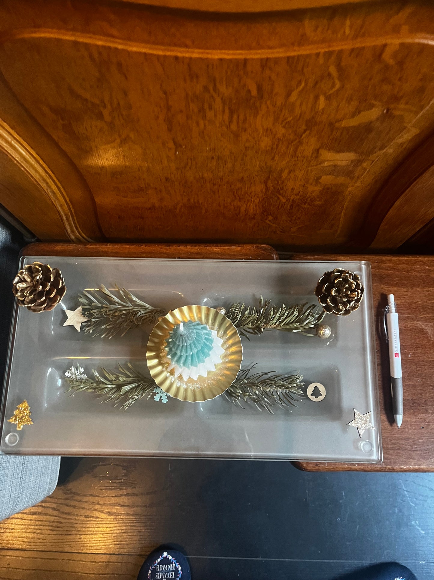 Centre de table avec bougie sapin pour les fêtes de fin d année