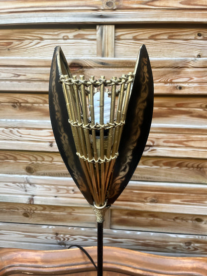 Lampe noire et or avec mise à prix à 79,00 euros