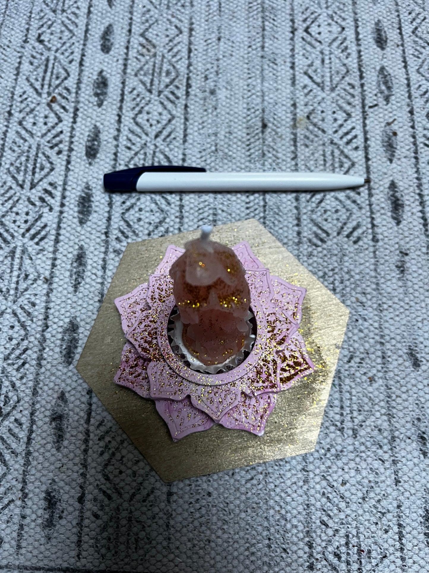 Bougie sainte / support fleurs de lotus