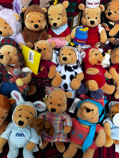 Peluches Winnie avec étiquettes vendues à l unité