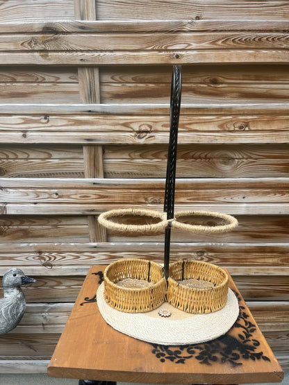 Porte bouteille en acier et osier
