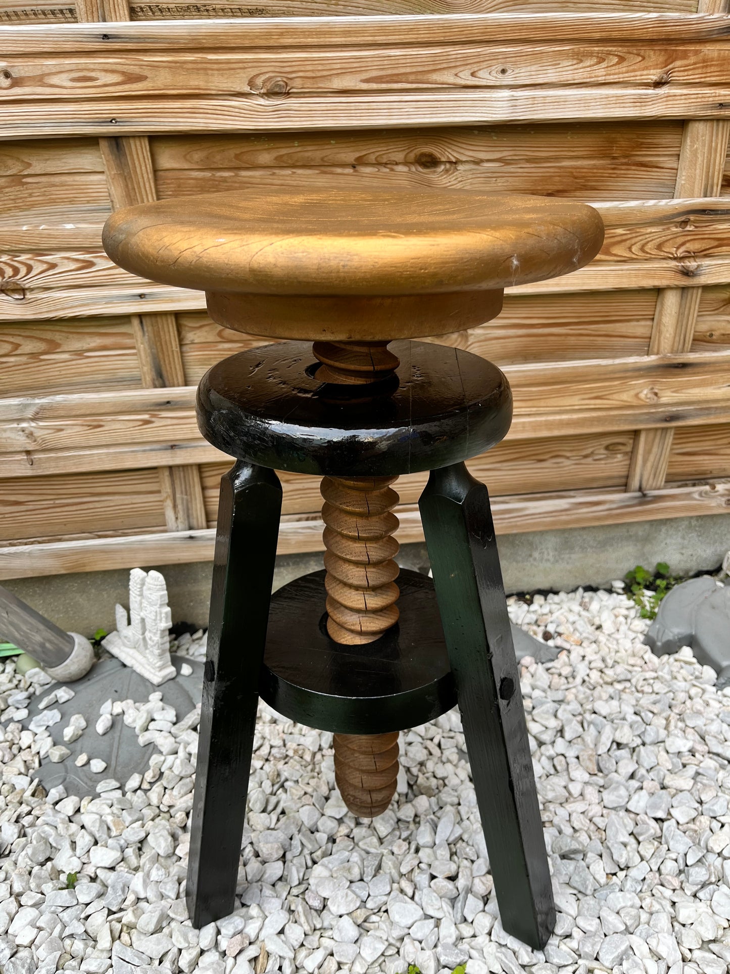 Tabouret à vis