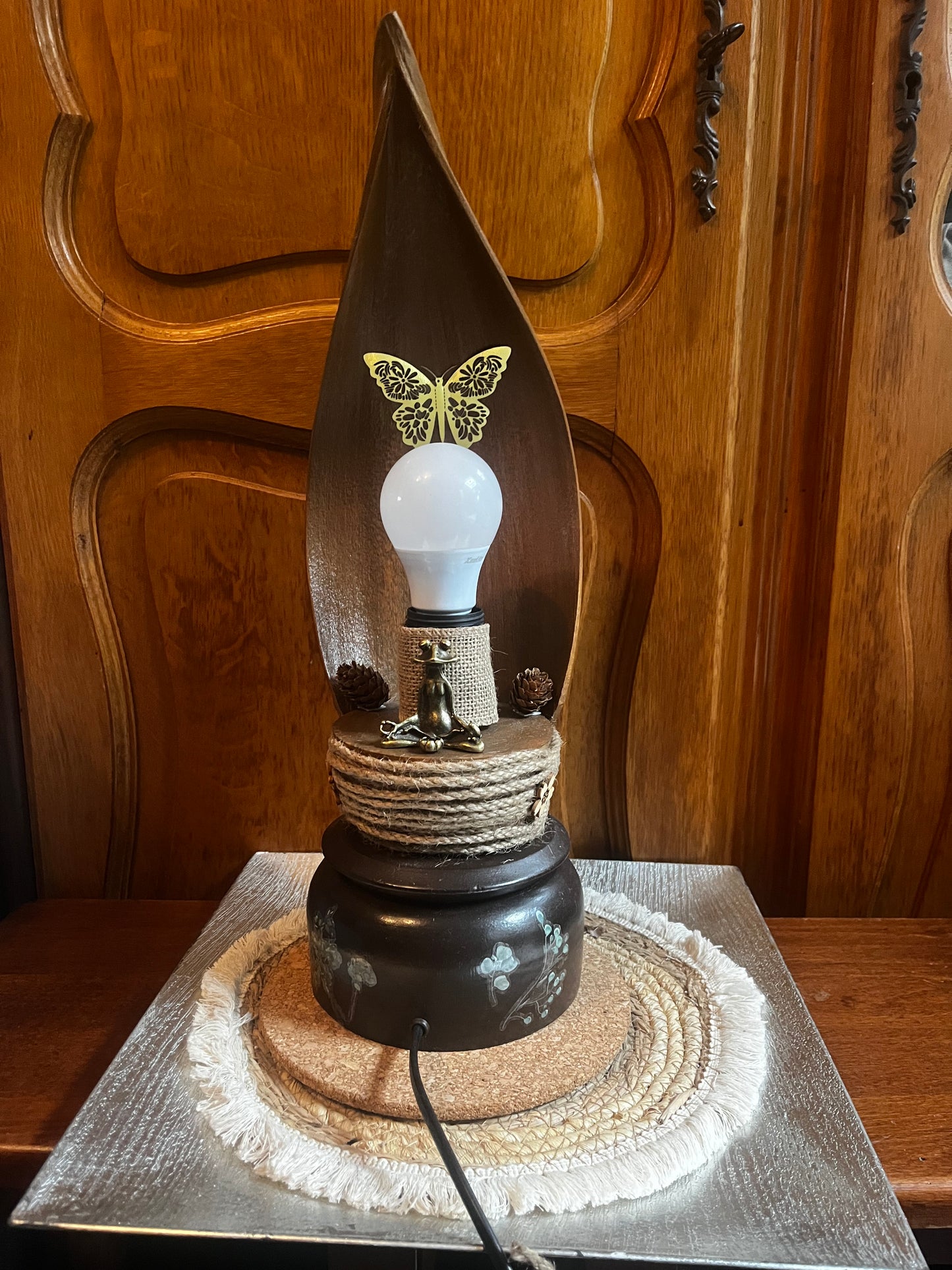 Lampe feuille de bananier