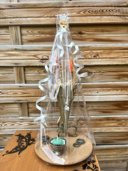 vase en métal doré avec mise à prix à 69,00 euros