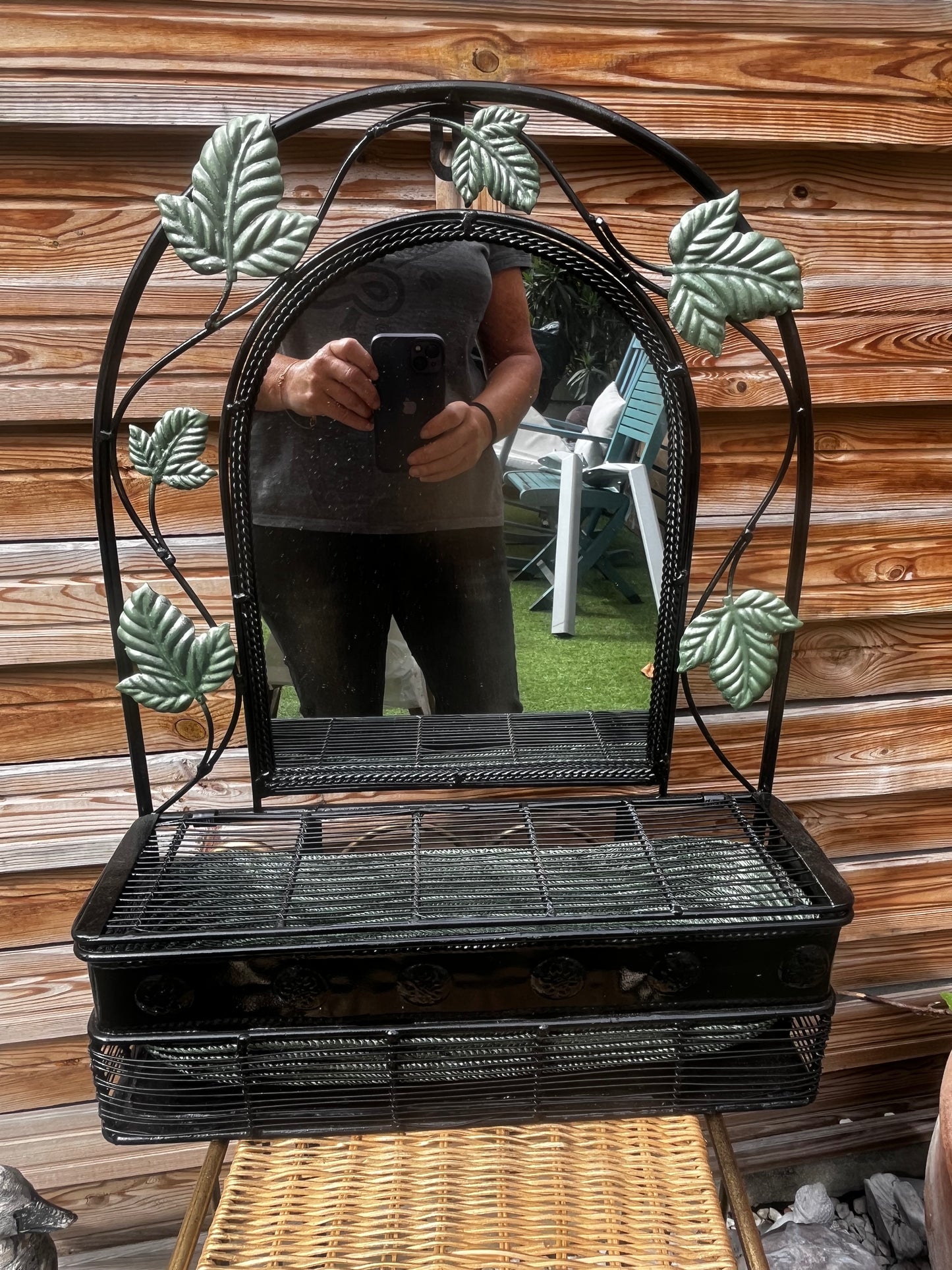 Miroir feuilles et tiroir avec mise à prix à 89,00 euros
