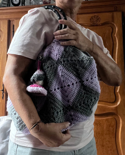 Sac gris/lilas, façon panier souple