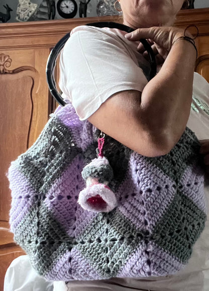 Sac gris/lilas, façon panier souple