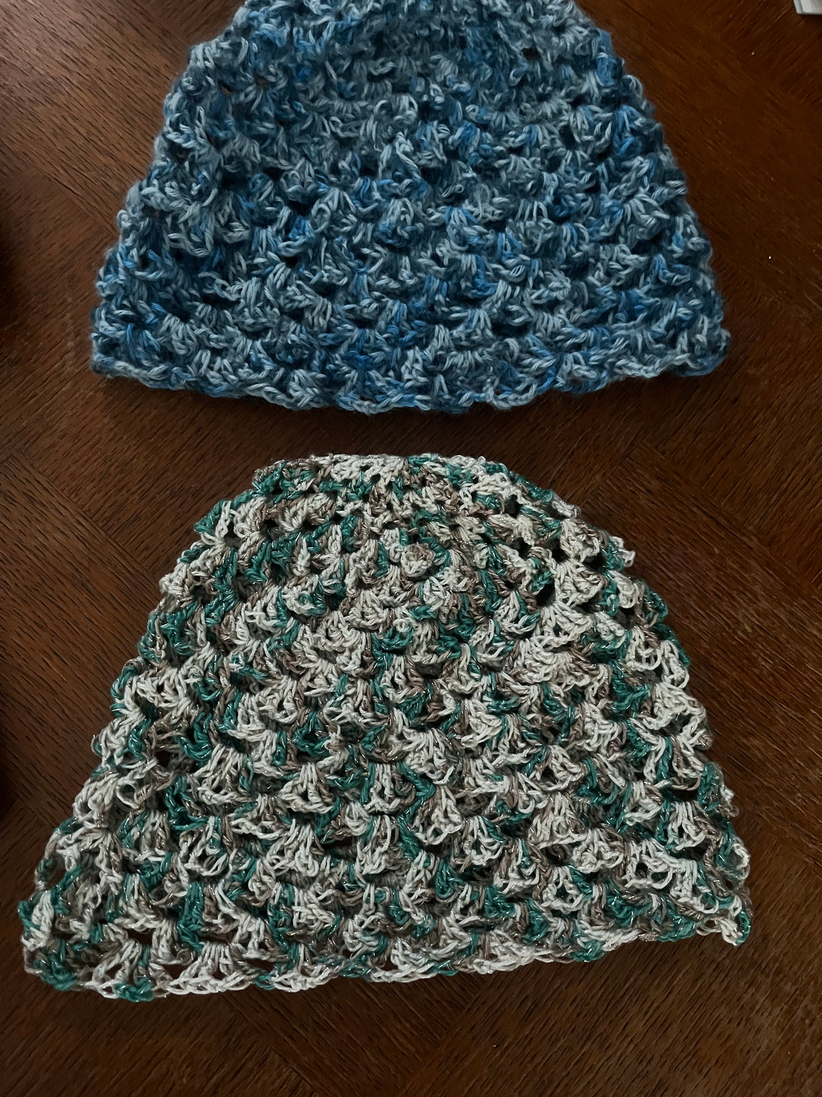 Bonnets en maille dentelle