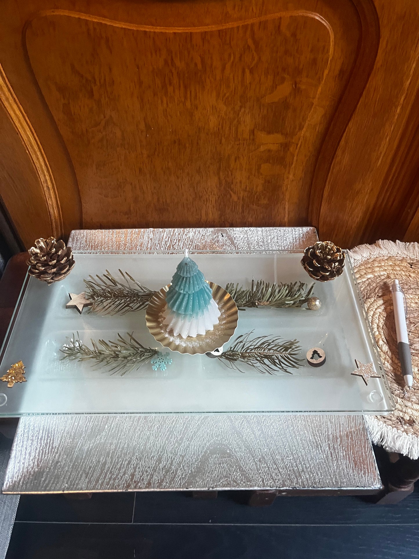Centre de table avec bougie sapin pour les fêtes de fin d année