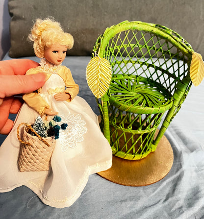 Poupée mini