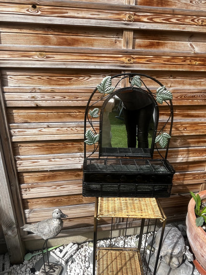 Miroir feuilles et tiroir avec mise à prix à 89,00 euros