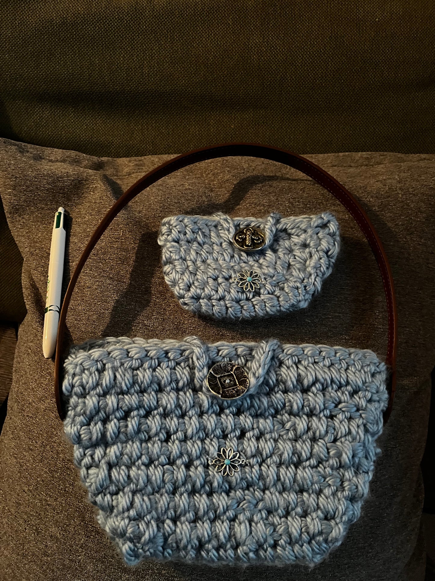 Sac bleu clair +porte monnaie assorti