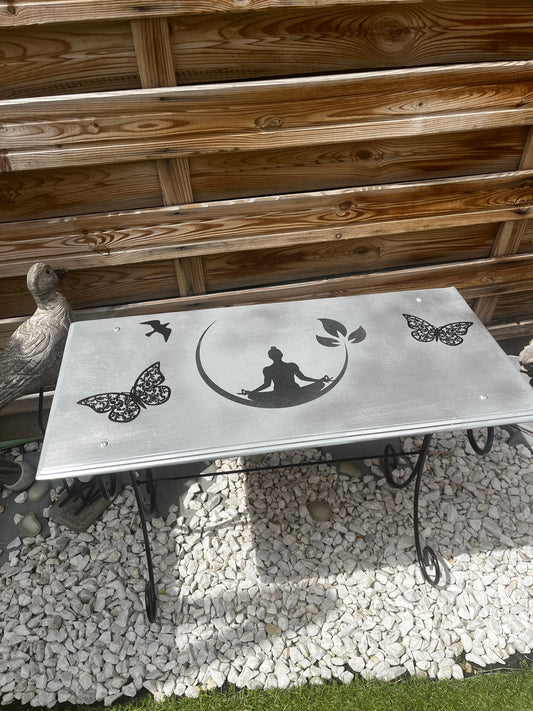 Table mini grise et fer forgé