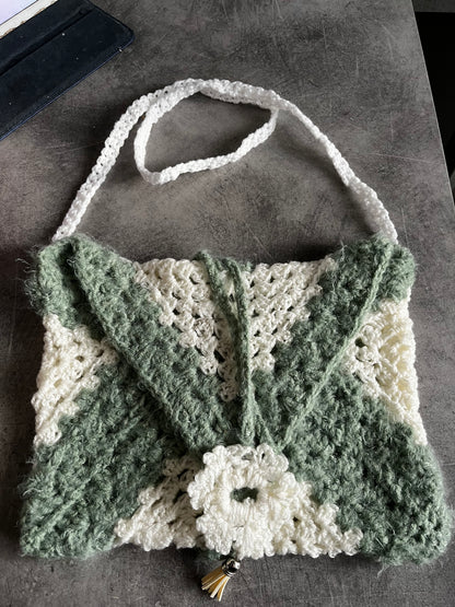 Sac, protège livre, cahier, tablette.. blanc et vert