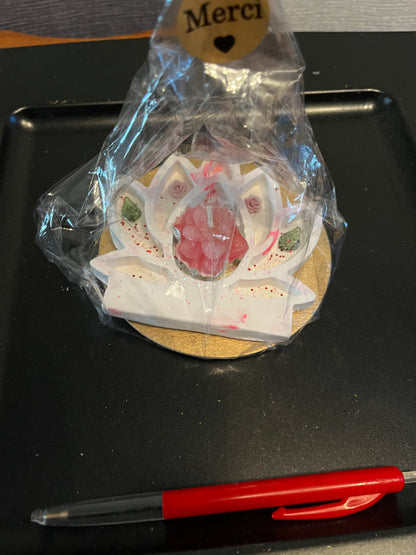 Bougie / fleur rose sur support fleurs lotus blanc /rose