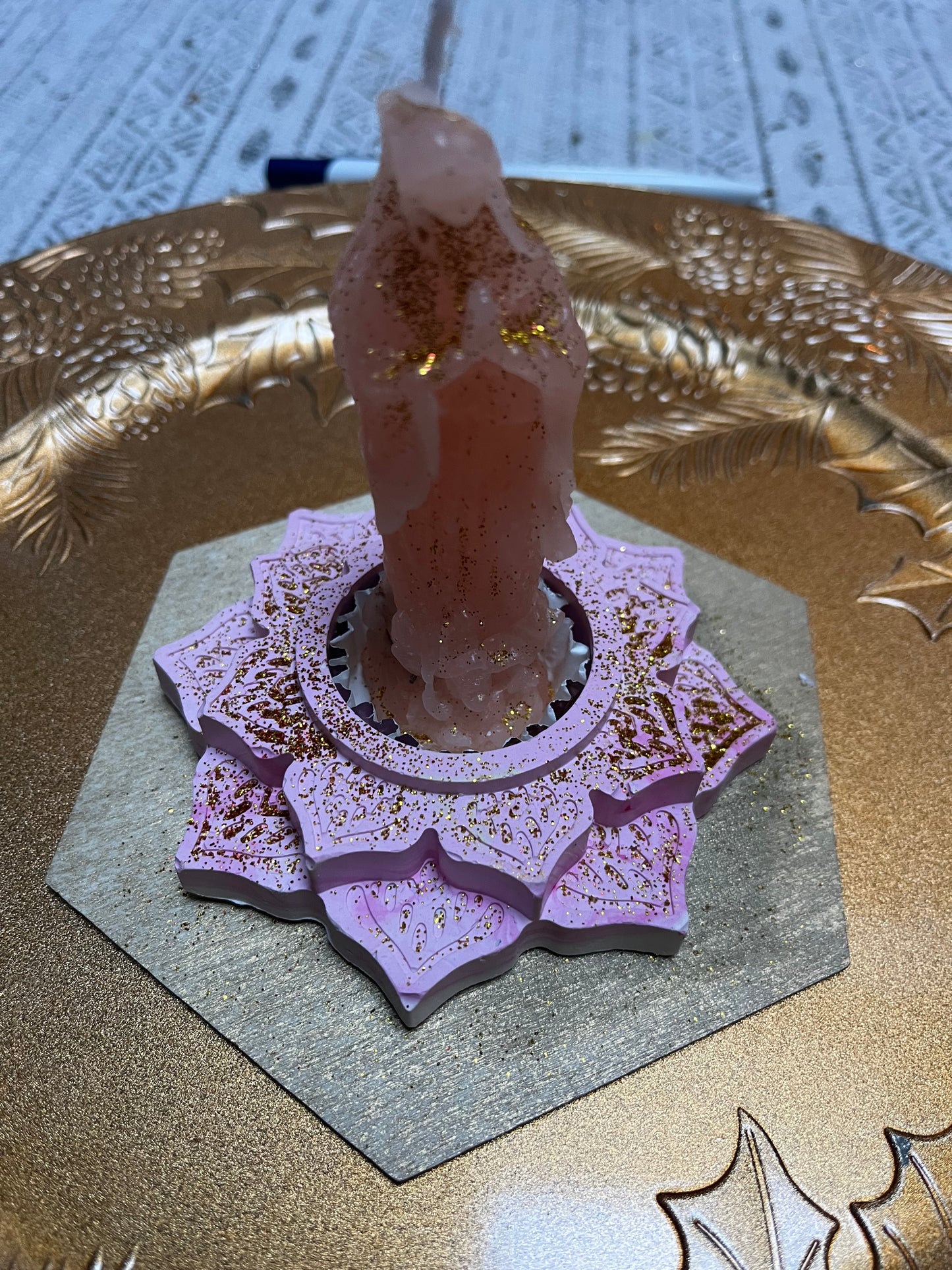 Bougie sainte / support fleurs de lotus