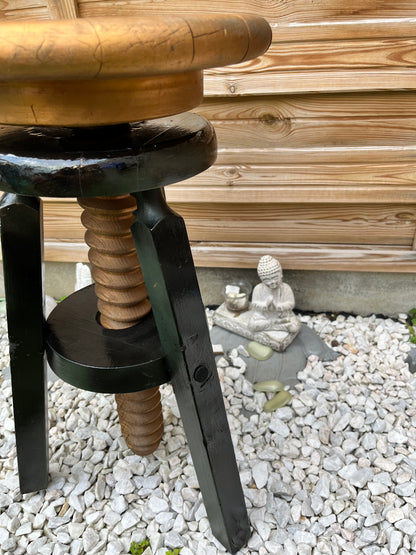 Tabouret à vis