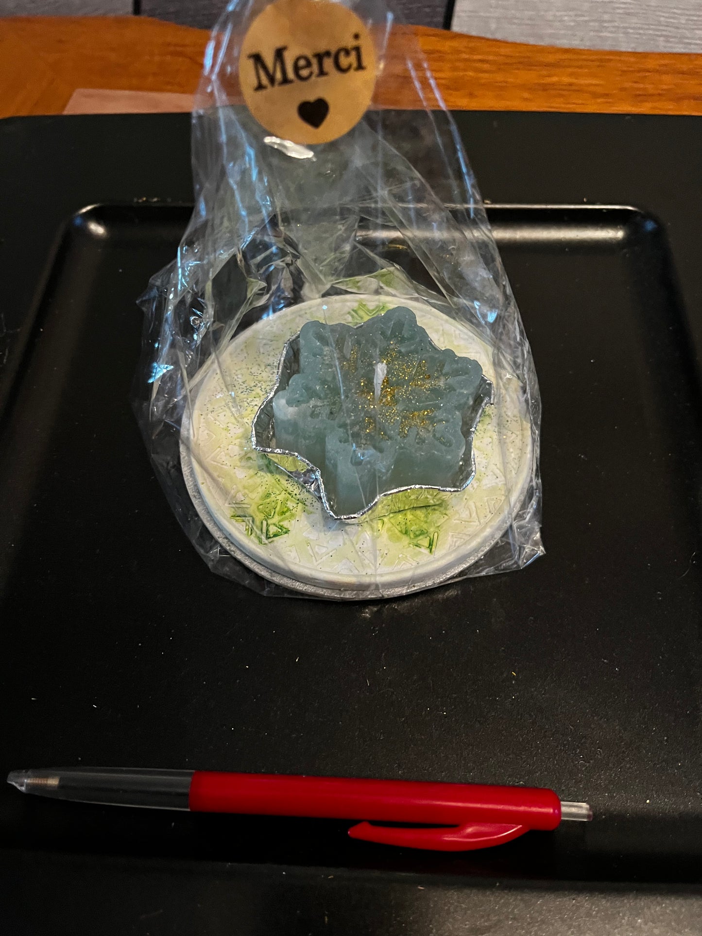 Plateau rond avec bougie