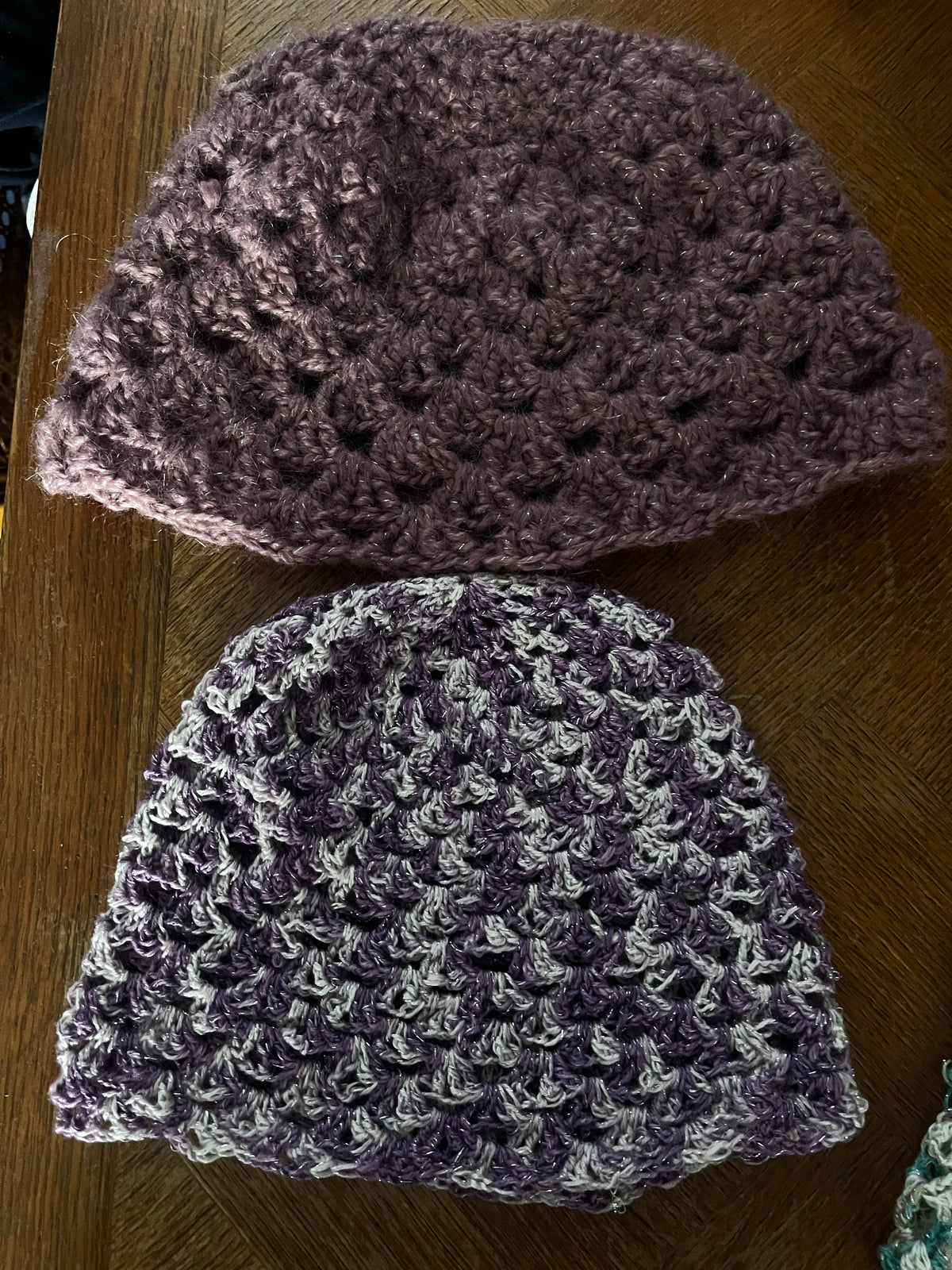 Bonnets en maille dentelle
