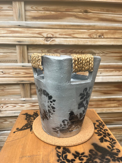 Cache pot pour fleurs