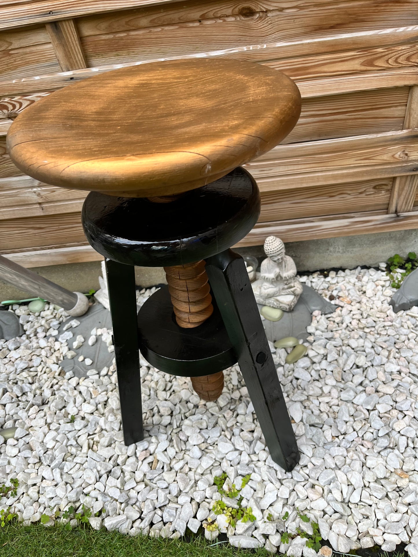 Tabouret à vis