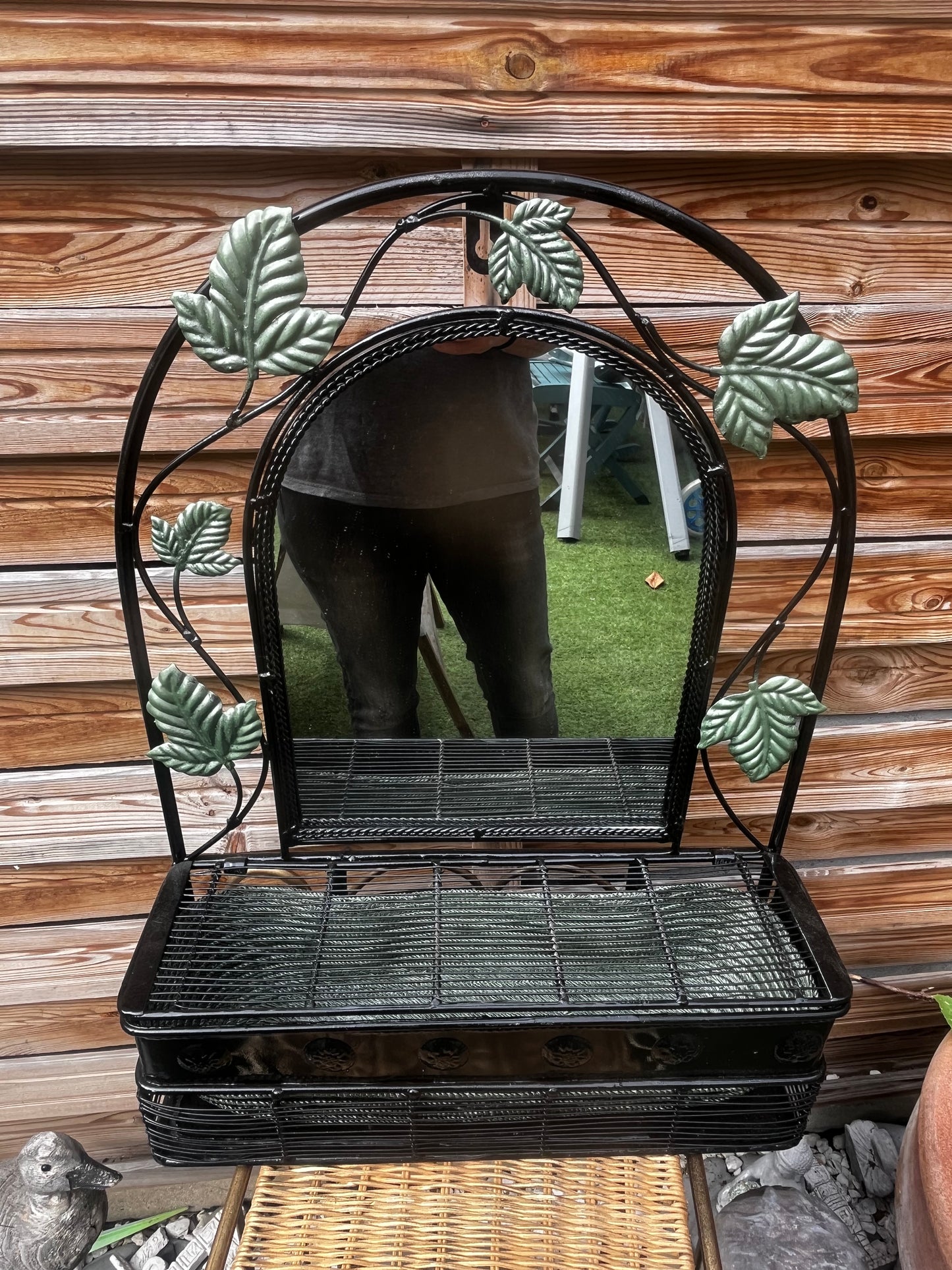 Miroir feuilles et tiroir avec mise à prix à 89,00 euros