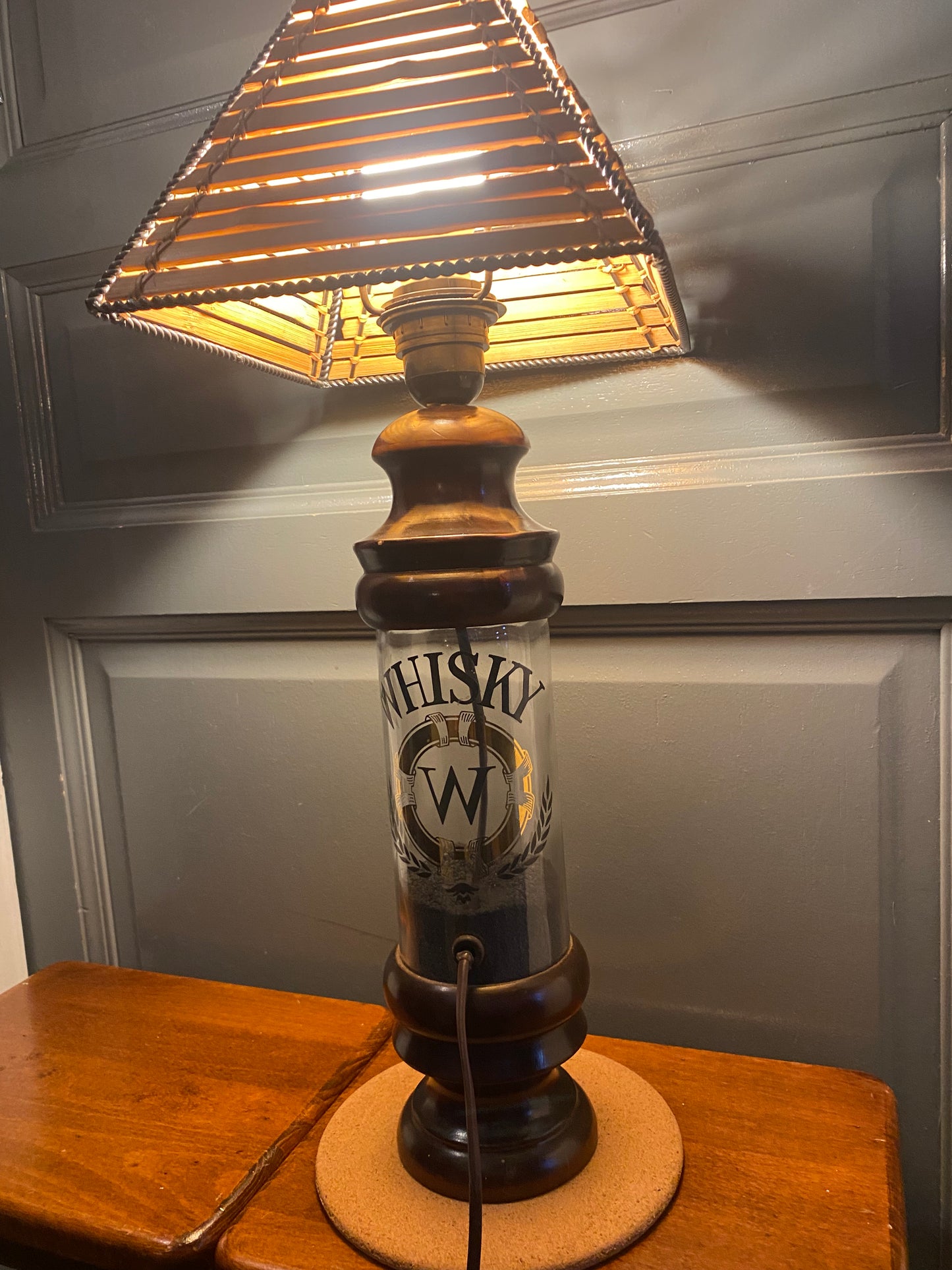 lampe  Whisky avec mise à prix à 49,00 euros