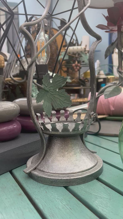 Porte carafe en forme de lanterne avec mise à prix à 79,00 euros